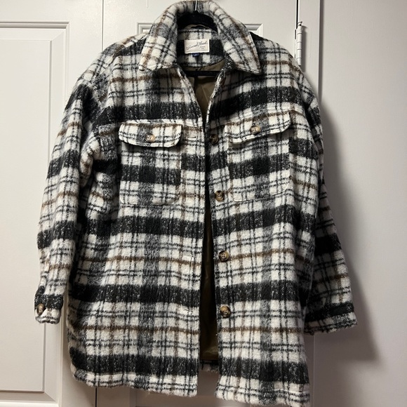 Target Universal Thread Shacket - Picture 6 of 9